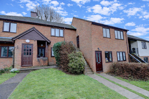2 bedroom maisonette to rent, Maitland Drive, Buckinghamshire HP13