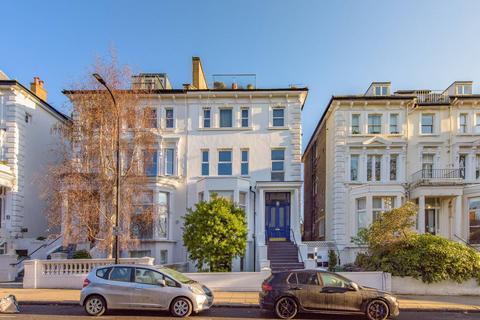2 bedroom flat to rent, Belsize Park Gardens, Belsize Park, London, NW3