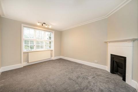 3 bedroom flat to rent, Fortis Green Road, London N10