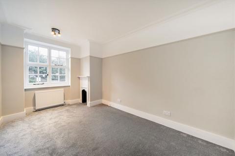 3 bedroom flat to rent, Fortis Green Road, London N10
