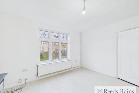 2 bedroom terraced house to rent, Rogers Gardens, Dagenham RM10