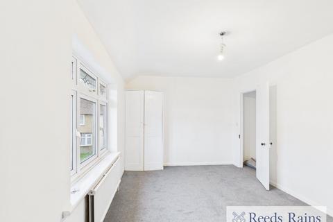 2 bedroom terraced house to rent, Rogers Gardens, Dagenham RM10