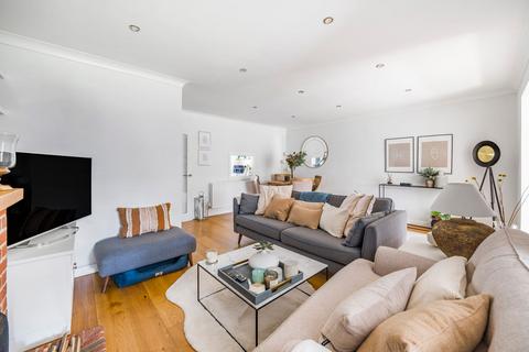 3 bedroom terraced house to rent, Buriton Road, Winchester, SO22