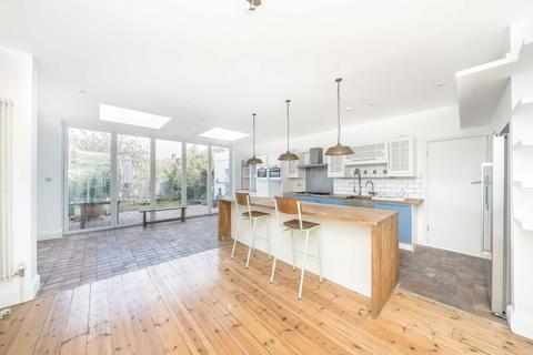 5 bedroom semi-detached house to rent, Therapia Road, London SE22