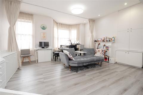 3 bedroom end of terrace house for sale, Landgrove Road, London, SW19