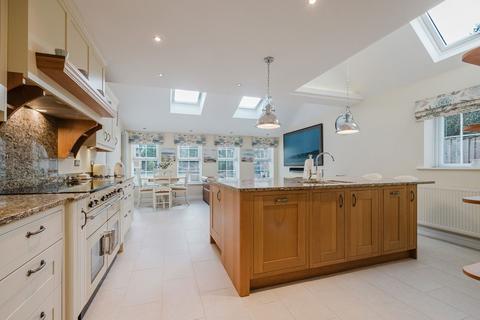 4 bedroom detached house for sale, Booths Hill Road, Lymm WA13