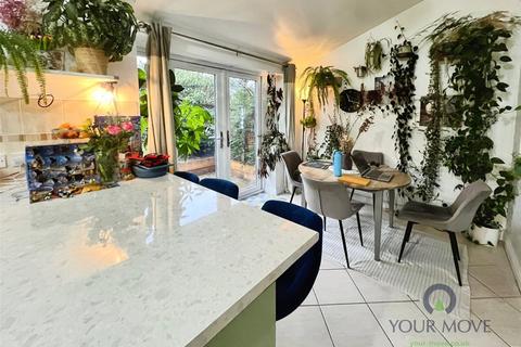 3 bedroom semi-detached house for sale, Newlands Drive, West Midlands B62