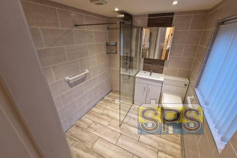 3 bedroom terraced house to rent, Yeaman Street, Stoke-on-Trent ST4