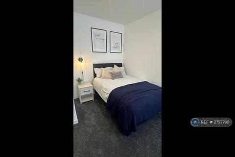 1 bedroom in a house share to rent, Grosvenor Street, Prestwich, Manchester, M25