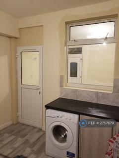 1 bedroom in a house share to rent, Wheatland Lane, Wallasey, CH44