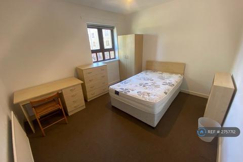 4 bedroom terraced house to rent, Abercromby Street, Glasgow, G40