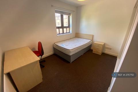 4 bedroom terraced house to rent, Abercromby Street, Glasgow, G40
