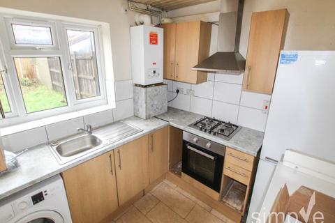 4 bedroom house to rent, Hermon Grove, Hayes, Middlesex