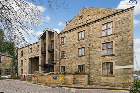 2 bedroom flat for sale, Damside Street, Lancaster | Generous Open-Plan Living on the River Lune