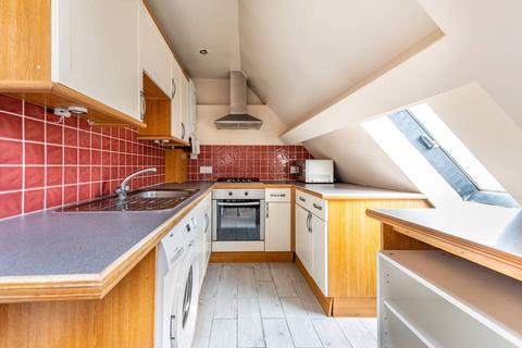 3 bedroom maisonette to rent, Anson Road, Willesden Green, London, NW2