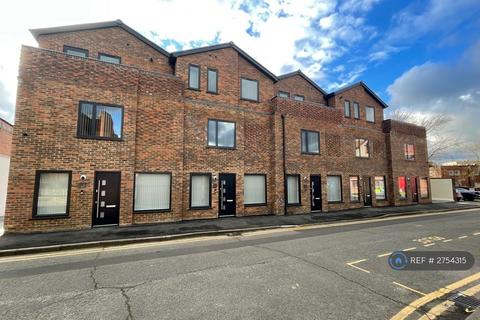undefined, Warwick Place, Uxbridge, UB8