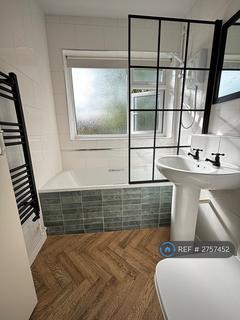 2 bedroom maisonette to rent, Grangewood Court, Solihull, B92