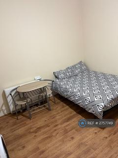 Studio to rent, Mount Pleasant Road, London, N17