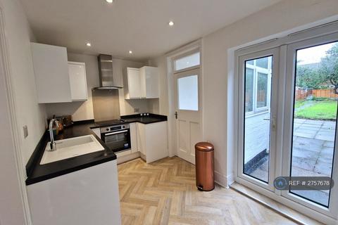 2 bedroom semi-detached house to rent, Furlong Avenue, Arnold, Nottingham, NG5