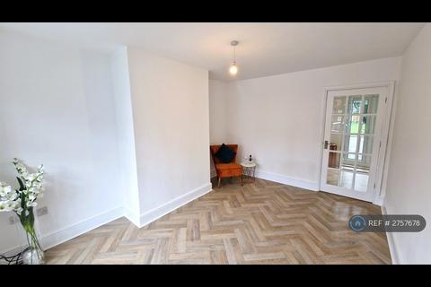 2 bedroom semi-detached house to rent, Furlong Avenue, Arnold, Nottingham, NG5
