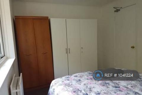 undefined, Conniburrow Boulevard, Milton Keynes, MK14