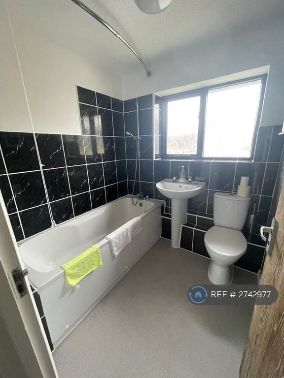 Upstairs Bathroom