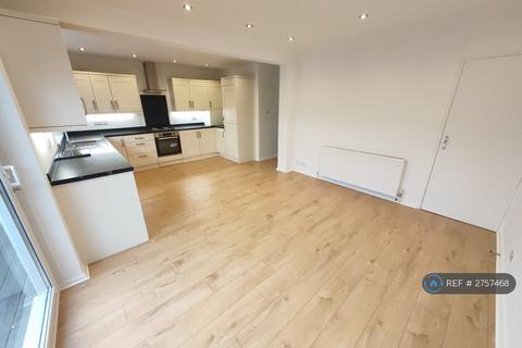 2 bedroom semi-detached house to rent, Manscombe Road, Torquay, TQ2