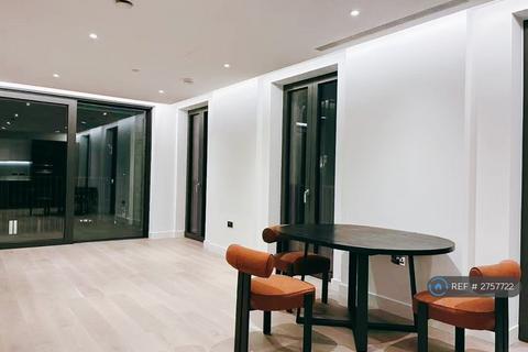 2 bedroom flat to rent, Majesty House, London, WC1X