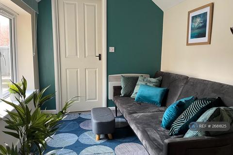 2 bedroom maisonette to rent, Wharf Road, Grantham, NG31
