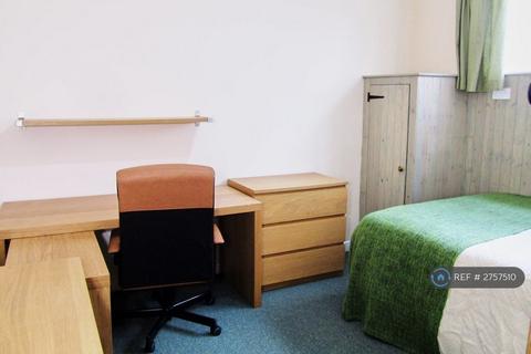 5 bedroom end of terrace house to rent, Queen Street, Eastville, Bristol, BS5