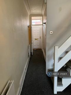 2 bedroom terraced house to rent, Tonge Moor Road, Bolton, BL2