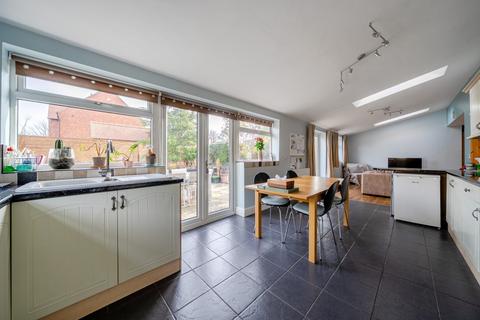 4 bedroom semi-detached house for sale, Elmbury Drive, Tewkesbury, Gloucestershire
