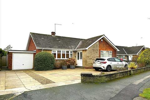 2 bedroom bungalow for sale, Cawthorne Crescent, Wharfedale, Filey