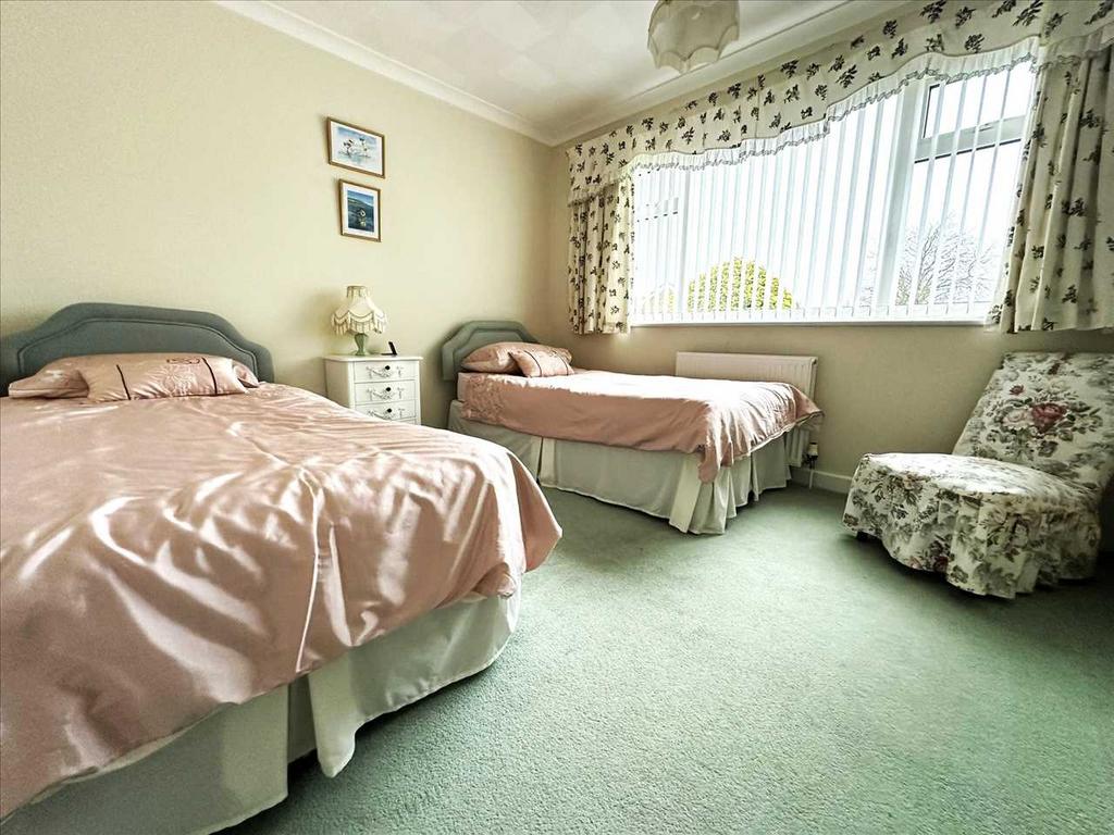 Bedroom (front)