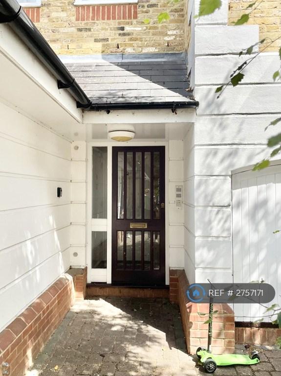 Ground Floor Entrance