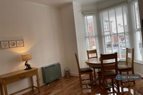 1 bedroom flat to rent, Worthing Rd, Southsea, PO5