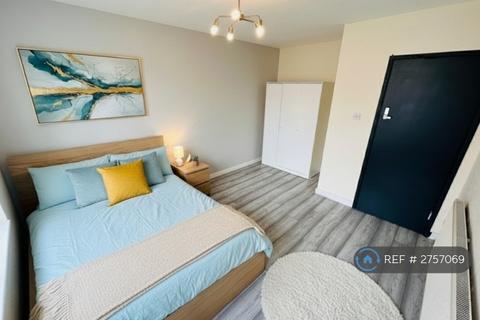 undefined, Tomlins Orchard, Barking, IG11
