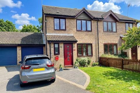 Flora Thompson Drive, Newport Pagnell