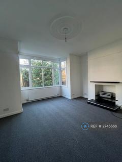 2 bedroom flat to rent, St Hillary, Leigh On Sea, SS9
