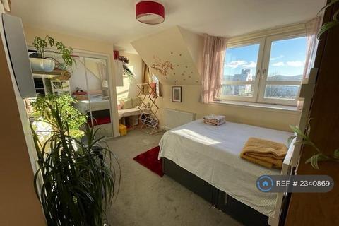 1 bedroom in a flat share to rent, Glasgow Road, Edinburgh, EH12