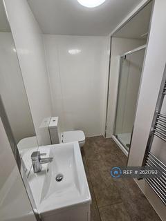 1 bedroom in a flat share to rent, West End Park Street, Glasgow, G3