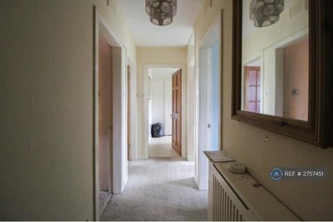 2 bedroom flat to rent, Quebec Drive, East Kilbride, Glasgow, G75