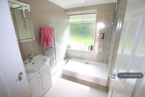 undefined, Prince Of Wales Avenue, Reading, RG30