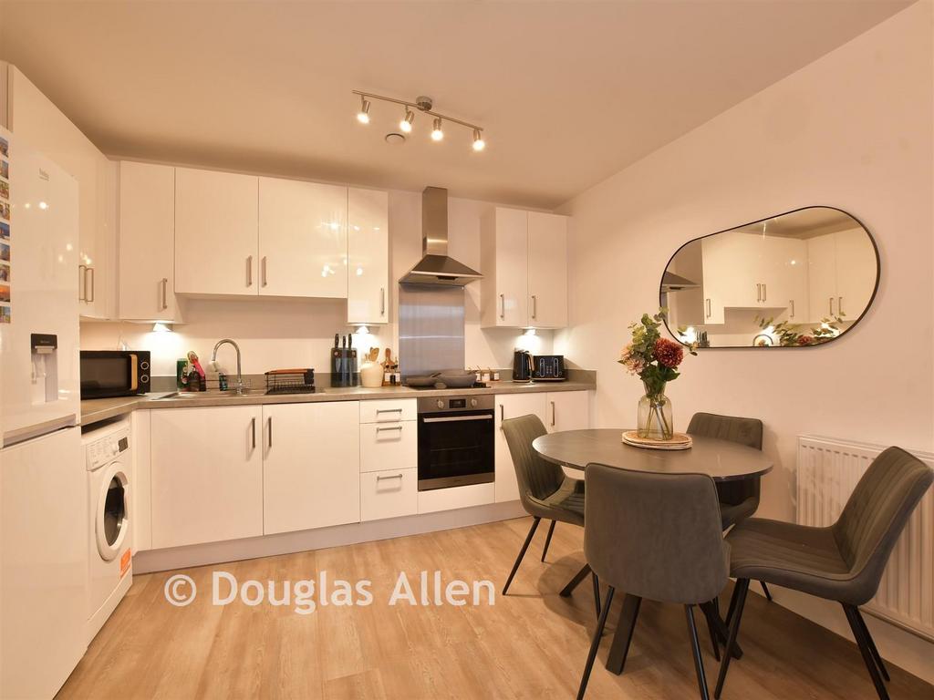Lounge/Kitchen