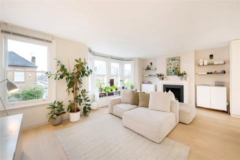 3 bedroom apartment for sale, Broomwood Road, London SW11