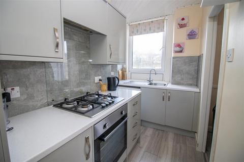 2 bedroom flat to rent, Laidlaw Terrace, Hawick