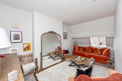 2 bedroom apartment for sale, Syresham Gardens, The Priory Syresham Gardens, RH16