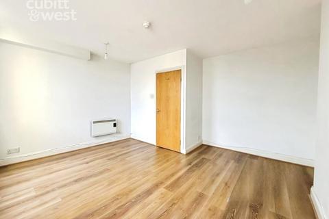 2 bedroom apartment to rent, AVAILABLE IMMEDIATELY, East Street, BN1