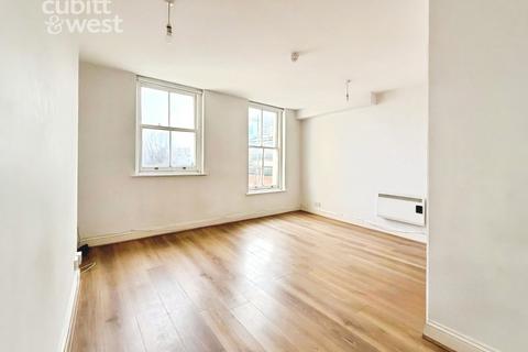 2 bedroom apartment to rent, AVAILABLE IMMEDIATELY, East Street, BN1