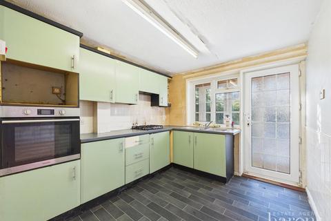 3 bedroom end of terrace house for sale, Harlech Close, Basingstoke RG23